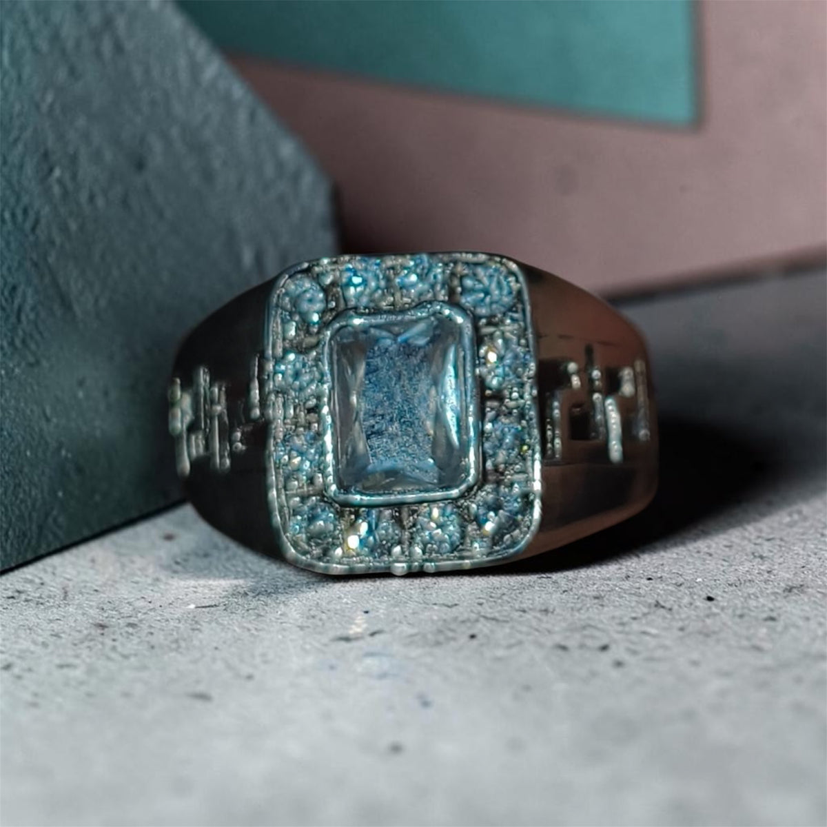 Anillo Griego — Plata S.925 con Circonia Suiza corte Diamante de Inspiración Clásica