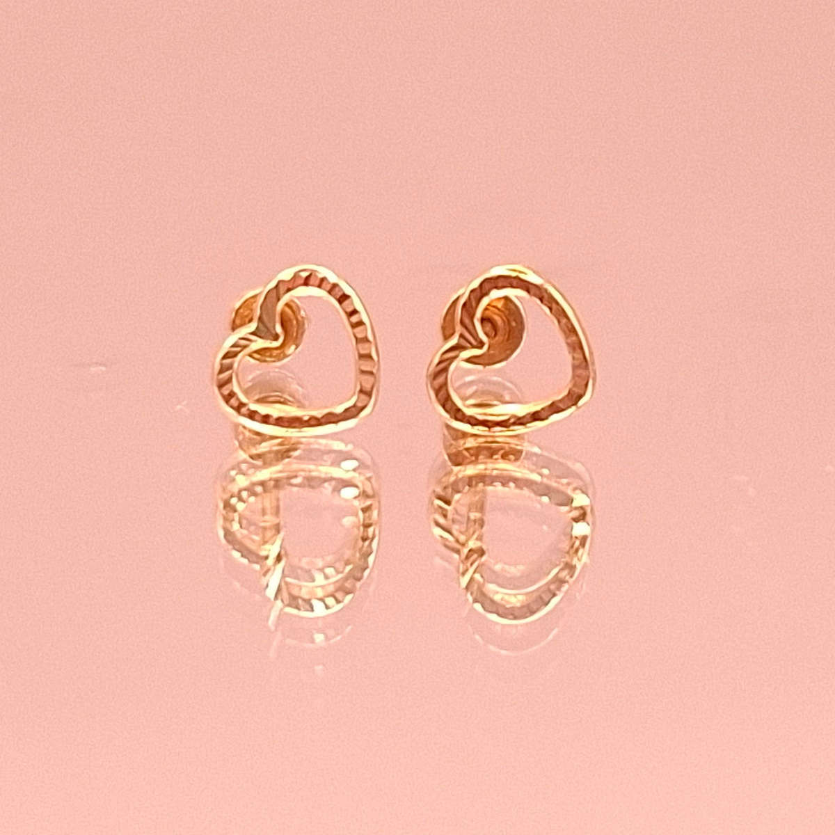 Aretes Bisel Corazón en Oro 10k