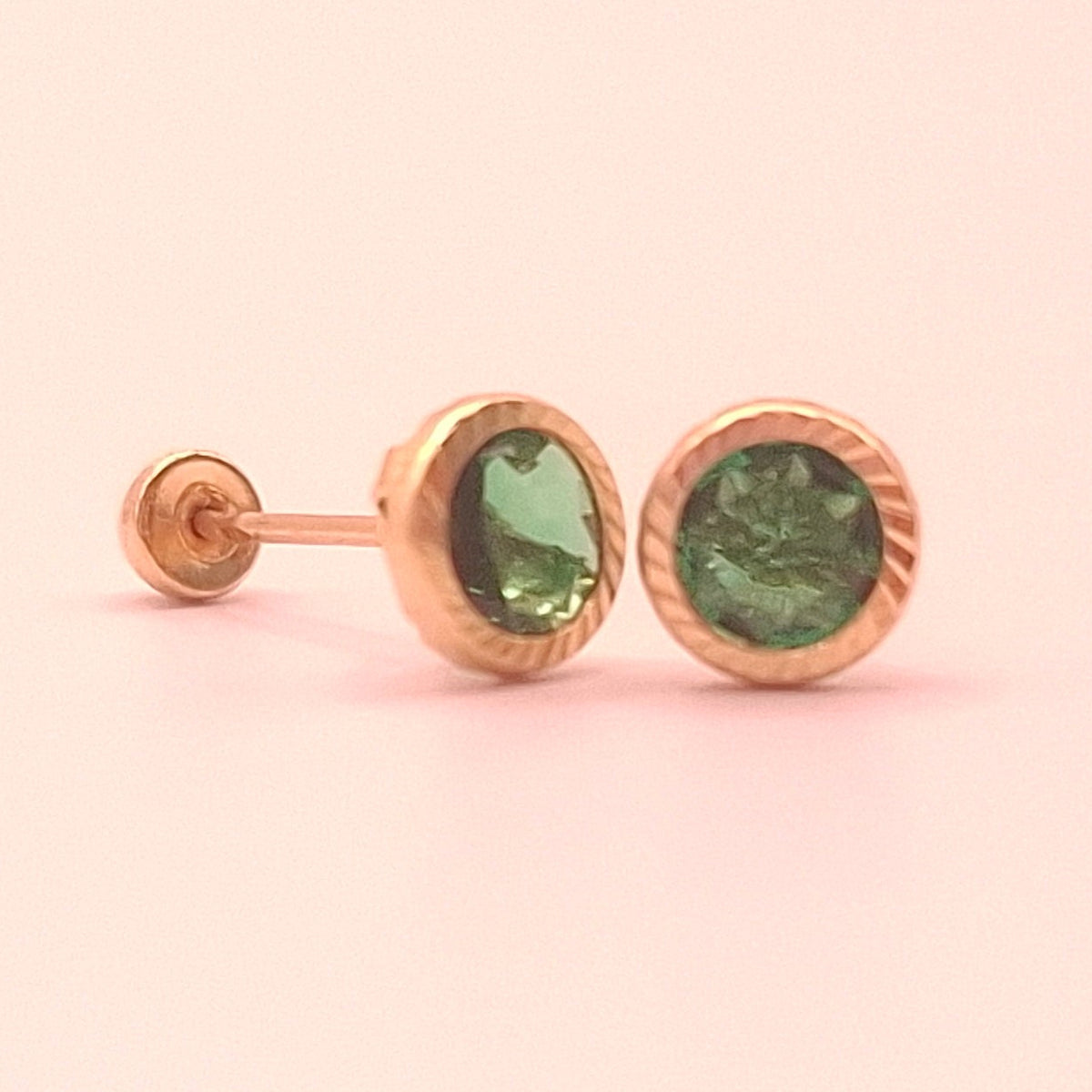 Aretes Verde Esmeralda CZ Oro 10k