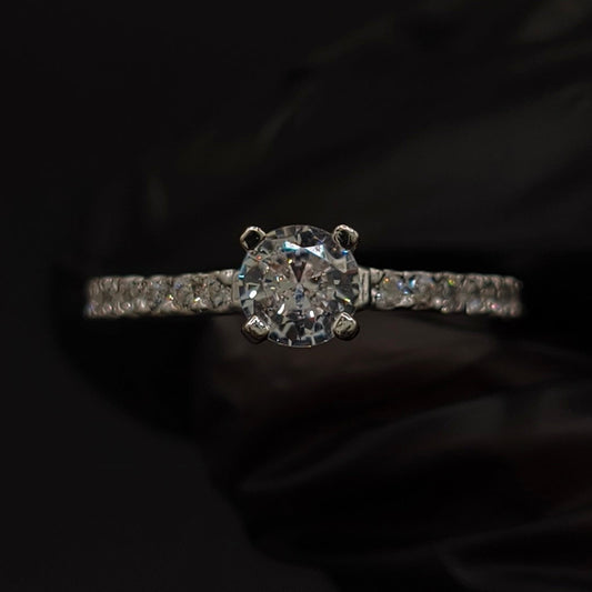 Anillo Promesa CZ Blanca Plata