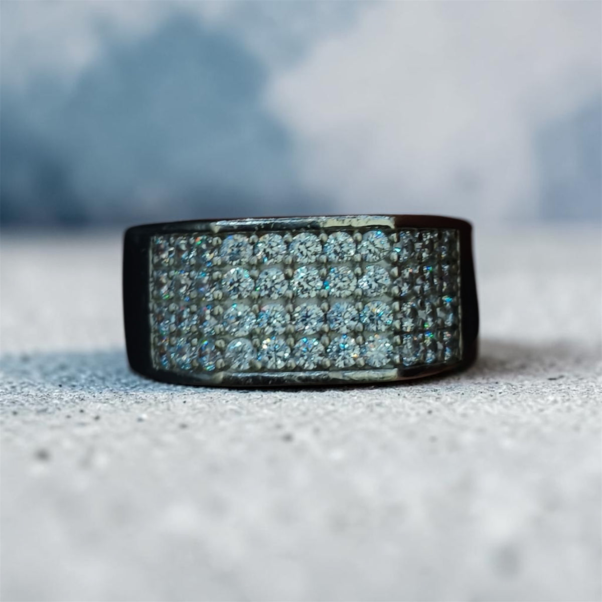 Anillo Suizo — Plata S.925 con Circonia Suiza corte Diamante para el Hombre que No Pasa Desapercibido