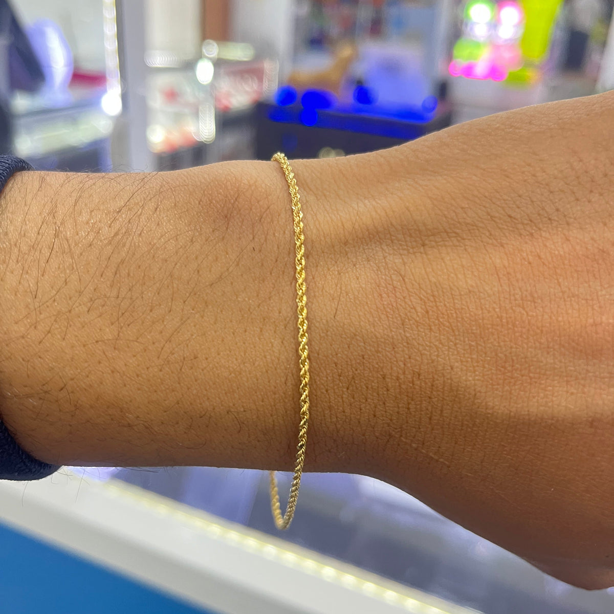 Pulsera Torsal Oro sólido 10k