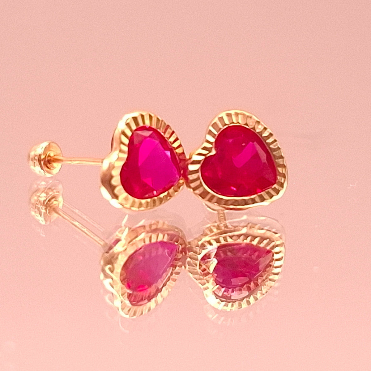 Aretes Corazón Rosa Mexicano CZ en Oro Sólido 10k