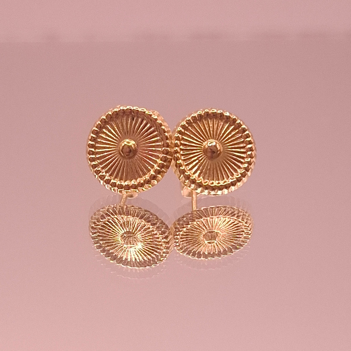 Aretes Sol Radiante Oro 10k