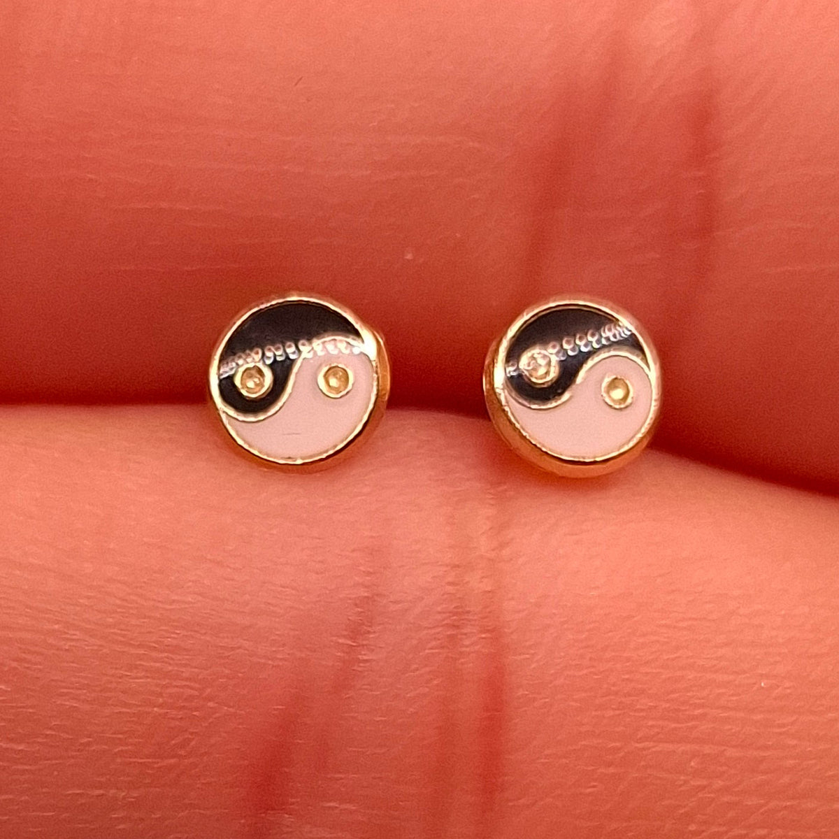Aretes Yin Yang Oro 10k