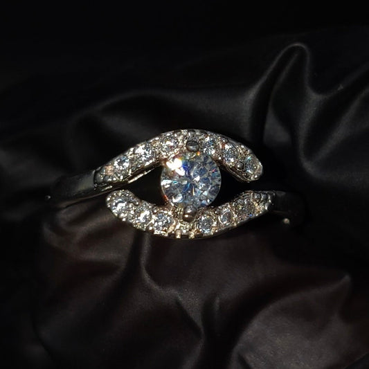 Anillo Ojo Churumbela Blanca CZ Plata